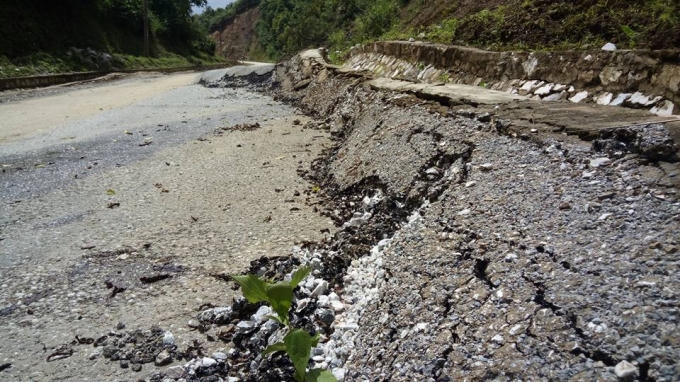 Bắc Kạn: Con đường 400 tỷ mới thi c&ocirc;ng xong đ&atilde; hư hỏng?