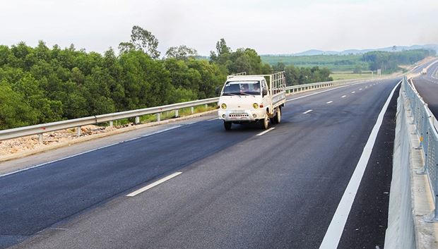 Một đoạn cao tốc sau khi được sửa.