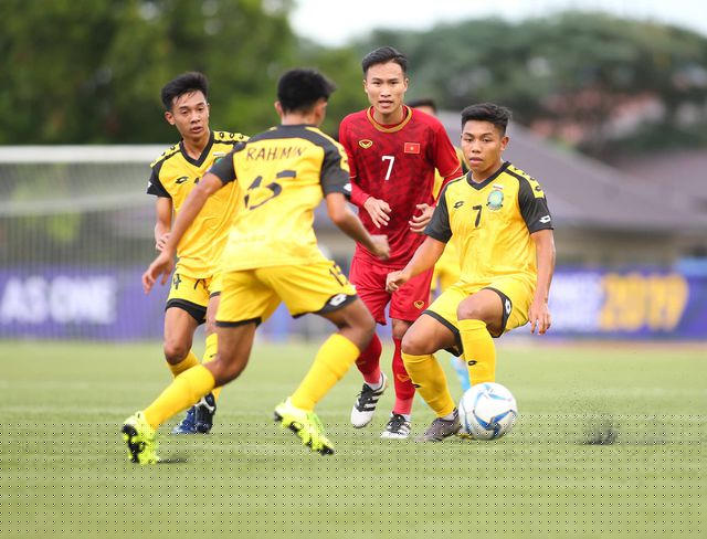 2 trận thắng trước đối thủ yếu U22 Brunei và U22 Lào chưa quyết định được chiếc vé đi tiếp ở bảng B SEA Games 30 của đội tuyển U22 Việt Nam