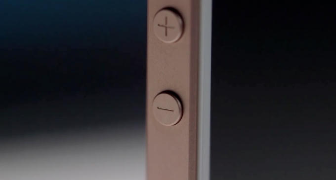 Đường viền của iPhone SE sẽ có độ nhám nhất định chứ không làm bóng như các dòng sản phẩm trước.