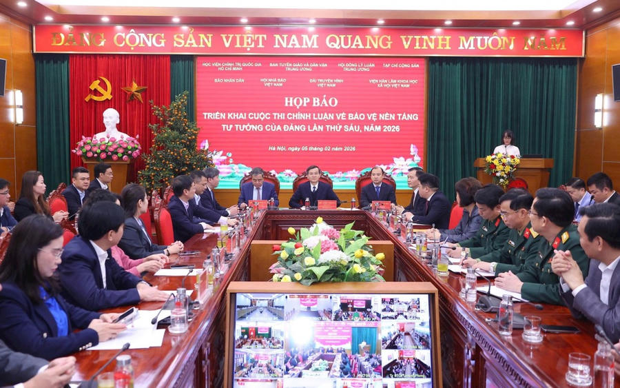 Quang cảnh buổi họp báo.