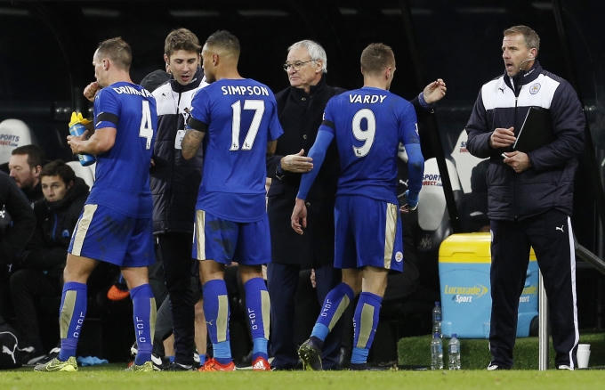 Có được 3 điểm trước  West Ham trên sân nhà  King Power gần như chắc chắn "bầy cáo" sẽ vô địch mùa này.