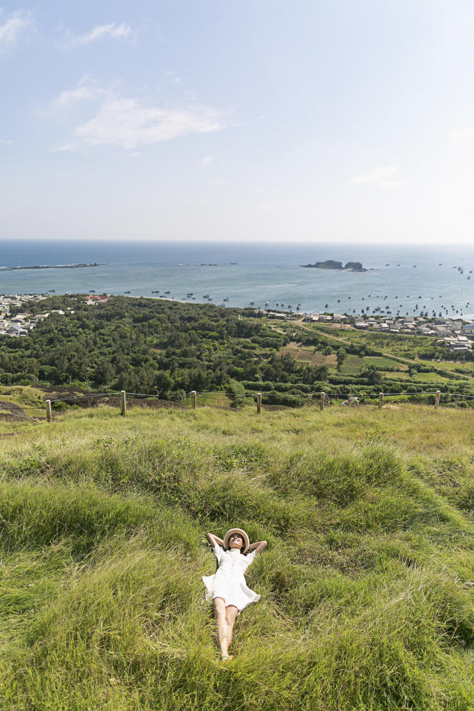 Th&ugrave;y Dung giới thiệu vẻ đẹp đảo Ph&uacute; Qu&yacute; đến với Miss International 2017