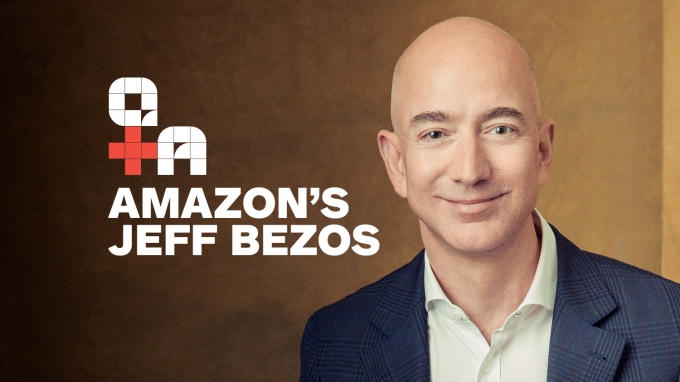 Jeff Bezos, nhà sáng lập, kiêm Giám đốc điều hành Tập đoàn thương mại điện tử Amazon đứng thứ ba trong danh sách bình chọn của Forbes. Ước tính giá trị vốn hóa thị trường của Amazon là 361 tỷ USD.