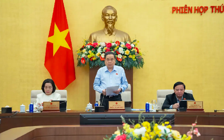 Chủ tịch Quốc hội Trần Thanh Mẫn điều hành phiên họp.