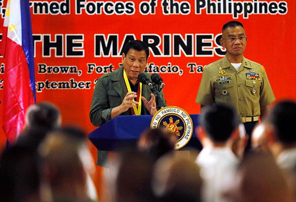 Tổng thống Rodrigo Duterto phát biểu tại cứ thủy quân lục chiến Philippines ở thành phố Taguig. (Ảnh: Philstar)