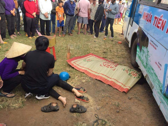 Hiện trường vụ tai nạn giao thông nghiêm trọng.