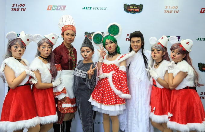 Hồng V&acirc;n t&aacute;o bạo đem kịch kinh dị l&ecirc;n s&acirc;n khấu Tiếu L&acirc;m Tứ Trụ