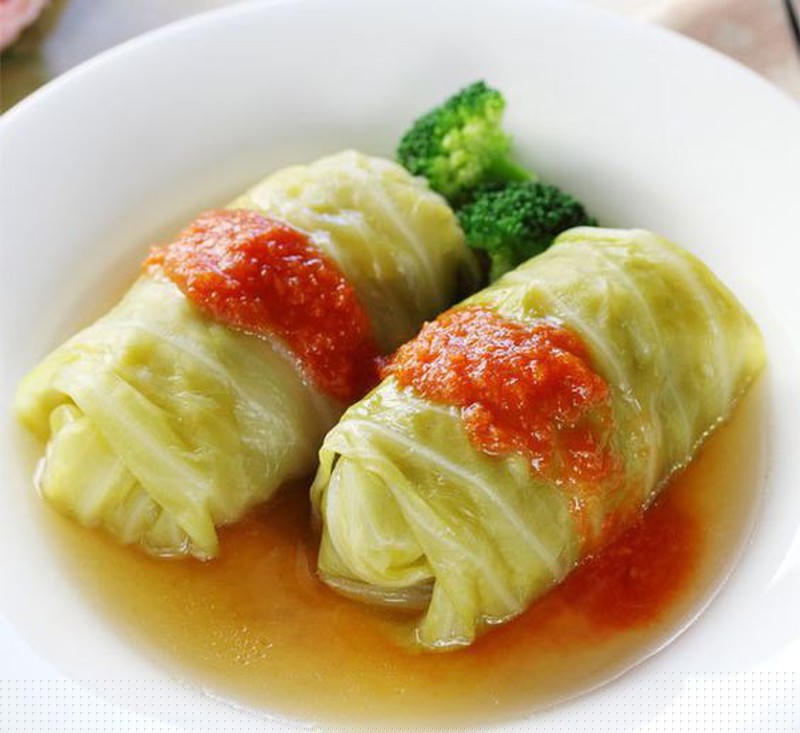 Món Roru Kyabtesu (Bắp cải cuộn thịt).