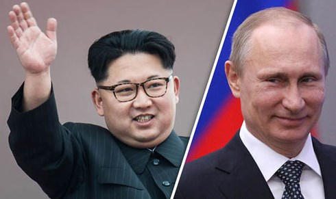 Tổng thống Nga Vladimir Putin (phải) và Nhà lãnh đạo Triều Tiên Kim Jong-un. Ảnh: Daily Express.