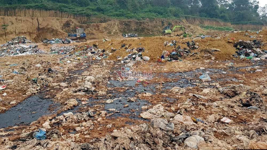 Mỗi ngày khu vực núi Bông tiếp nhận 100 tấn rác