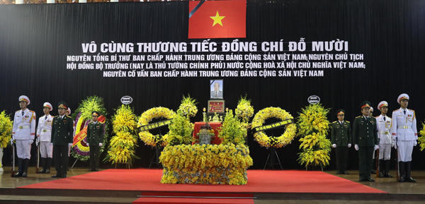 Đang diễn ra Lễ viếng nguy&ecirc;n Tổng B&iacute; thư Đỗ Mười