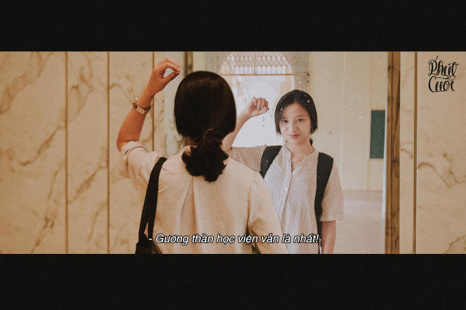 Bạn còn nhớ hay đã quên “gương thần” Học viện. “Người” mà bốn năm qua, gần như ngày nào bạn cũng gặp?