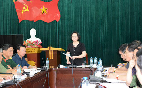 Bà Phạm Thị Thanh Trà - Bí thư Tỉnh ủy chỉ đạo công tác khắc phục hậu quả mưa lũ. (Ảnh: Báo Yên Bái)