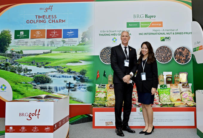 Hơn 20 năm qua, BRG Golf của Tập đoàn BRG là đơn vị tiên phong trong việc phát triển môn thể thao golf đồng thời đóng góp mạnh mẽ vào sự nghiệp phát triển và nâng tầm du lịch golf cao cấp tại Việt Nam. BRG Golf hiện đang vận hành hệ thống nhiều sân gôn đẳng cấp thế giới như BRG Kings Island Golf Resort (Đồng Mô, Sơn Tây, Hà Nội), BRG Legend Hill Golf Resort (Sóc Sơn, Hà Nội), BRG Ruby Tree Golf Resort (Đồ Sơn, Hải Phòng) và BRG Đà Nẵng Golf Resort (Đà Nẵng) cùng hệ thống trung tâm golf BRG Golf Center hiện đại và Học viện golf độc quyền Nicklaus Academy tại Việt Nam. BRG Golf hiện còn là đối tác độc quyền của Nicklaus Design, công ty thiết kế sân gôn số 1 thế giới của huyền thoại golf thế giới Jack Nicklaus, tại Việt Nam để cùng tham gia phát triển những dự án sân golf luôn nằm trong danh sách “phải tới trải nghiệm” của mọi golf thủ trong và ngoài nước.
