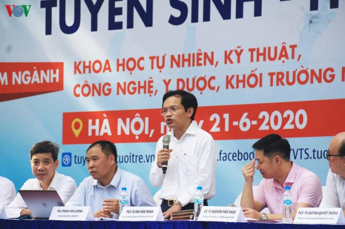 Anh9.