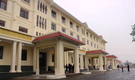 Phòng của Bí thư, Phó Bí thư Tỉnh ủy Hòa Bình vượt tiêu chuẩn cả tỷ đồng.
