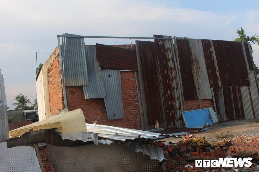 Những căn nhà ở đây giống như nhà ma. 