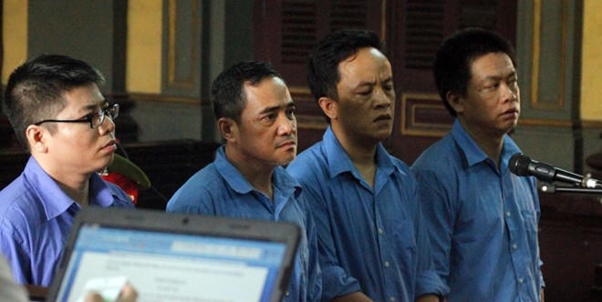 Các bị cáo từ bìa phải sang: Vinh, Nguyên, Thạnh và Lam. (Ảnh: Zing.vn)