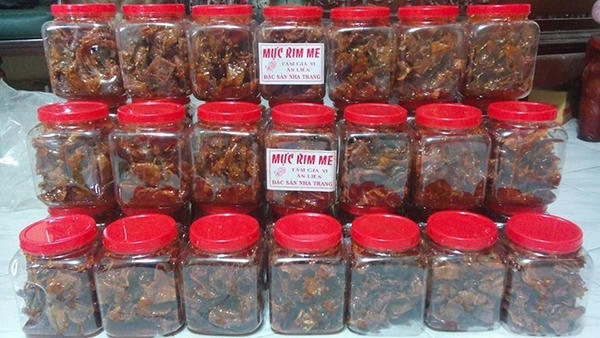 Mực rim me cũng là đặc sản nổi tiếng của Đà Nẵng.
