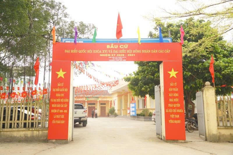 Cách làm hiệu quả trong tuyên truyền bầu cử ở xã Yên Xuân.