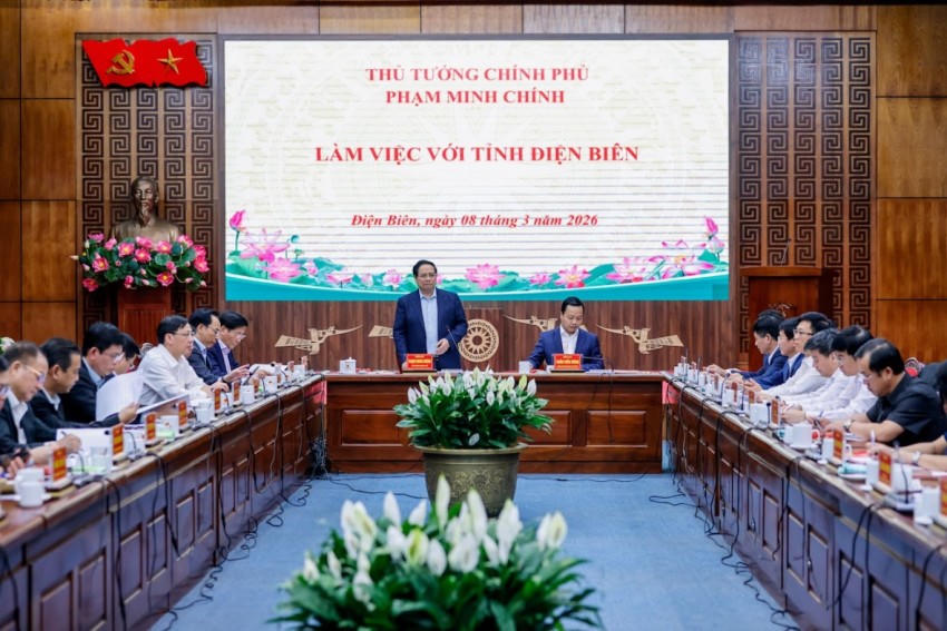 Toàn cảnh buổi làm việc của Thủ tướng với tỉnh Điện Biên.