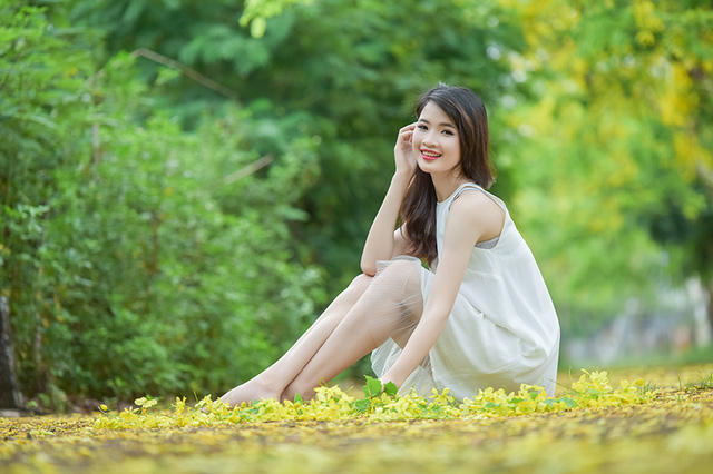 Huyền Trang sở hữu chiều cao “chuẩn” của người mẫu là 1m79. Cô có số đo ba vòng lần lượt là 84 - 60 - 92.
