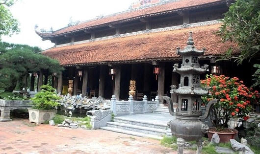 Chùa Nôm uy nghi và cổ kính.