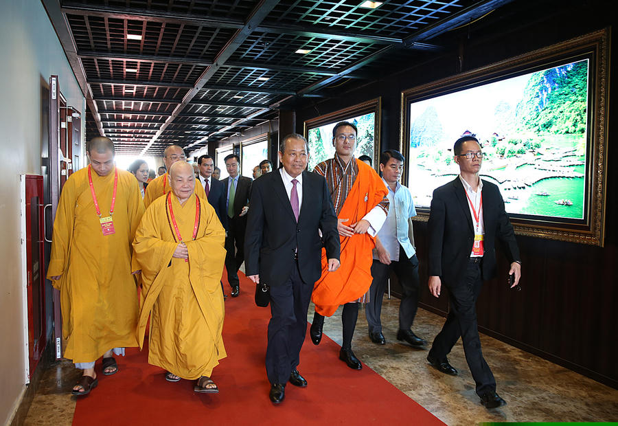 Phó Thủ tướng Trương Hòa Bình và các đại biểu dự Đại lễ Vesak Liên Hợp Quốc 2019. Ảnh: VGP/Lê Sơn