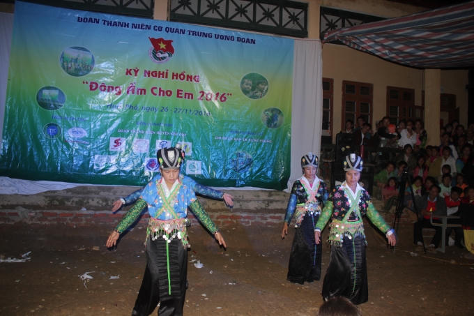 Mang hơi ấm đến với Huổi Phô - Sốp Cộp