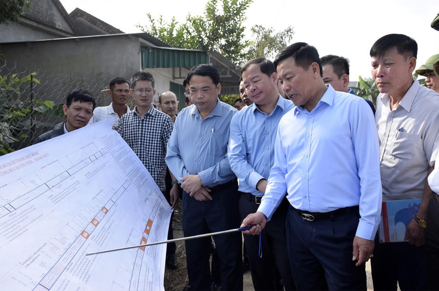 Để đảm bảo mục tiêu khởi công dự án cao tốc Vinh - Thanh Thủy trước ngày 30/4/2026.