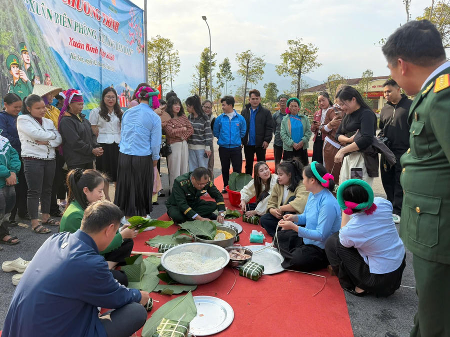 Đồn Biên phòng Pò Hèn phối hợp tổ chức nhiều hoạt động nhằm gắn kết tình quân dân tại xã vùng biên Hải Sơn, tỉnh Quảng Ninh.