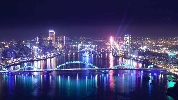 Thủ tướng muốn Đà Nẵng cạnh tranh với Singapore, Hồng Kông. Ảnh: Internet.
