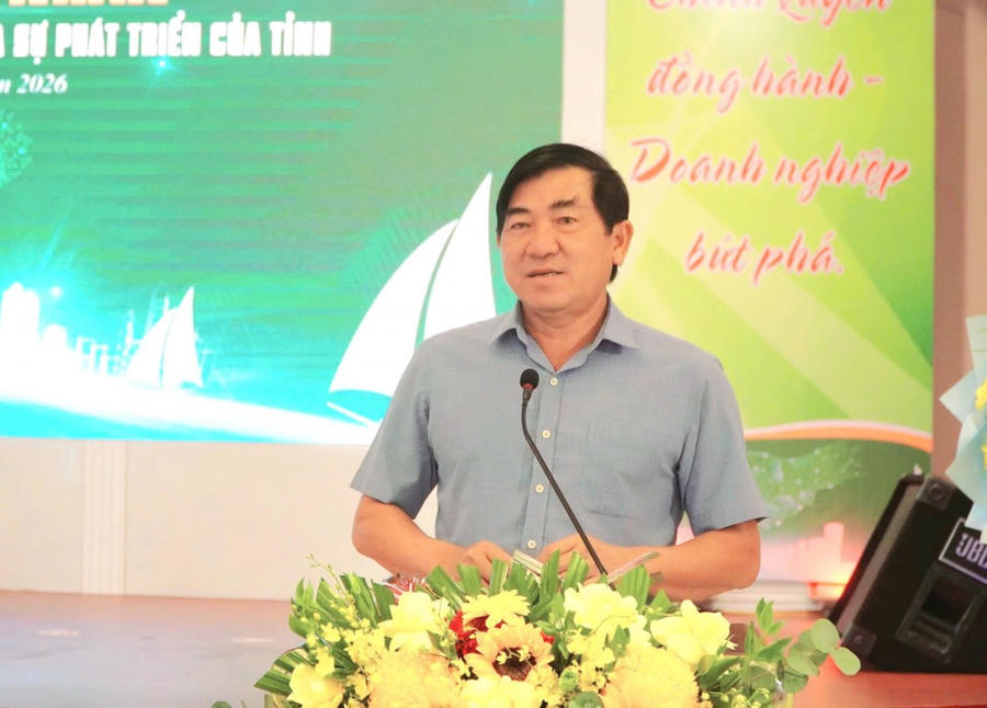 Đại biểu tham dự phát biểu và trả lời các câu hỏi tại chương trình.