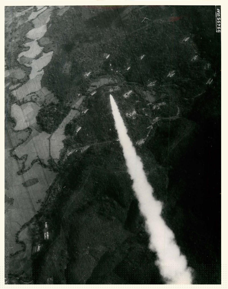 cuc hiem anh tran dia phong khong viet nam qua anh do tham cua khong quan my hinh anh 8