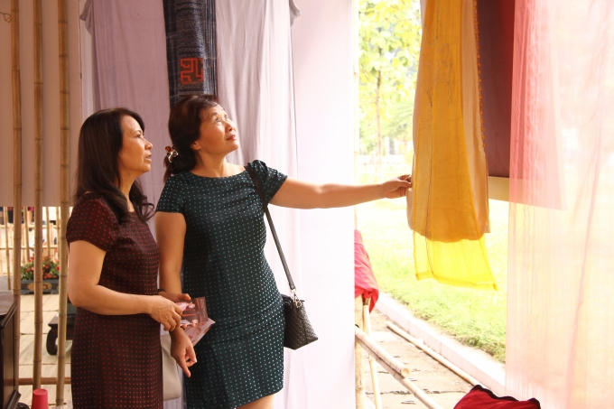 Ngắm những mẫu thiết kế tại Festival &aacute;o d&agrave;i H&agrave; Nội 2016 trước giờ khai hội