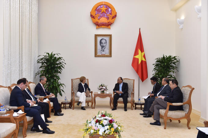 Thủ tướng Nguyễn Xuân Phúc tiếp Quốc vụ khanh ngoại giao Bồ Đào Nha Teresa Ribeiro