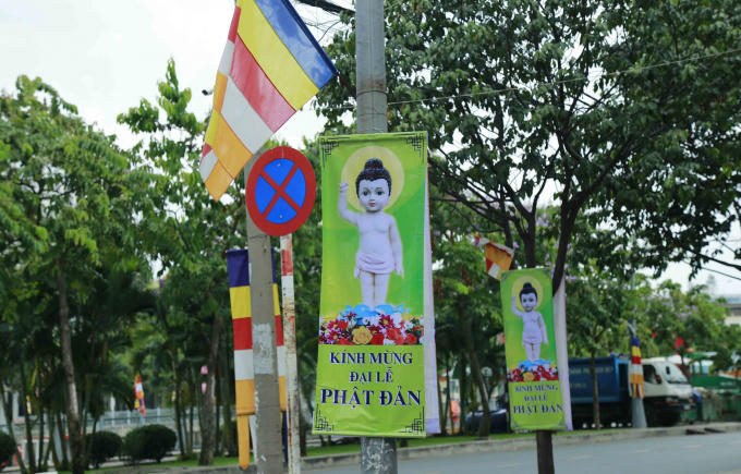 Hướng về ngày Khánh đản.