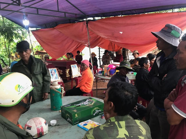 Gia đình đang lo tổ chức đám ma cho những người xấu số