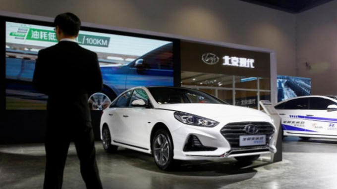 Xe Sonata của Hyundai trưng bày tại một triển lãm xe hơi ở Bắc Kinh, Trung Quốc - Ảnh: Reuters