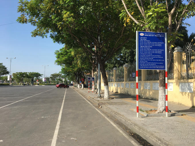 Bãi đỗ xe ở Cổ Viện Chàm thuộc công ty Thái Lâm quản lý thu phí dịch vụ.