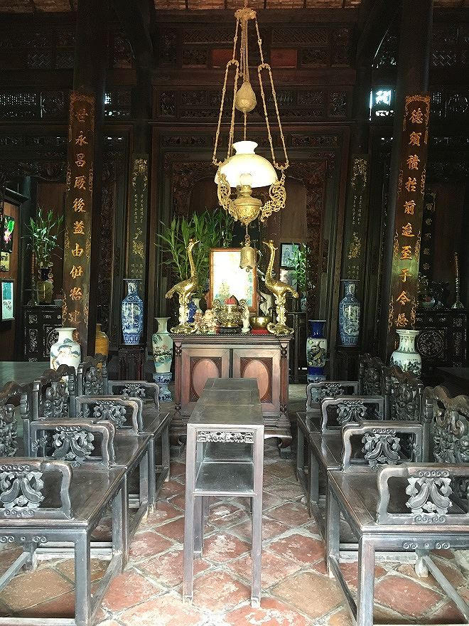 Ngôi nhà hơn 100 năm tuổi nhưng cách bài trí, đồ đạc vẫn như thuở ban sơ