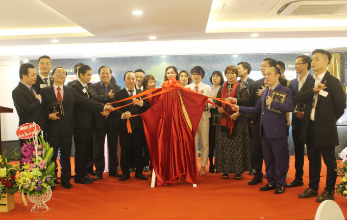 Nghi lễ công bố lan tỏa sứ mệnh “Đồng hành cùng doanh nhân xây dựng doanh nghiệp phát triển bền vững”.