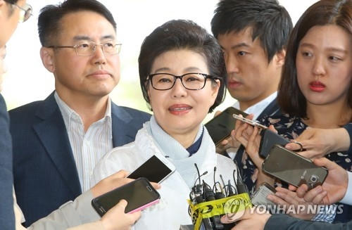 Bà Park Geun-ryoung bất ngờ lên tiếng ủng hộ chị gái là cựu Tổng thống        Park Geun-hye - Ảnh: Yonhap