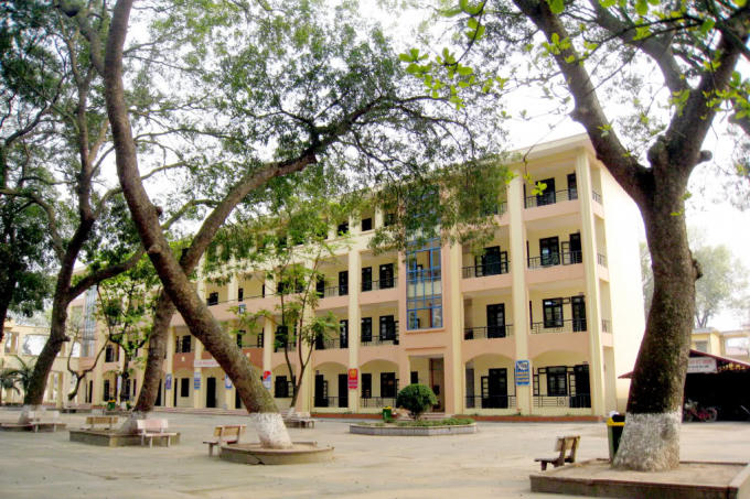 Trường THPT Dương Xá.