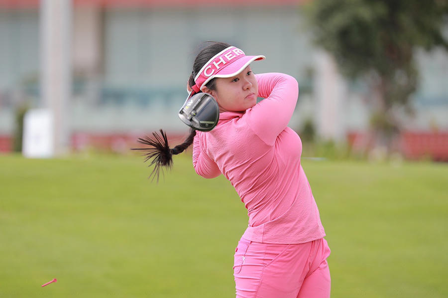 Golfer Hanako Kawasaki rất được kỳ vọng.