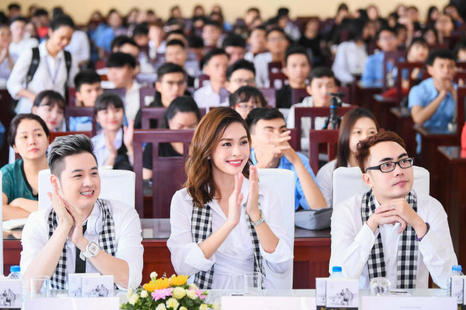 M&acirc;u Thủy lần đầu kể về những điều kh&ocirc;ng thể n&oacute;i khi thi Hoa hậu Ho&agrave;n vũ