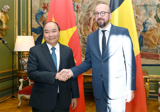 Thủ tướng Nguyễn Xuân Phúc hội đàm với Thủ tướng Bỉ Charles Michel. Ảnh: VGP/Quang Hiếu