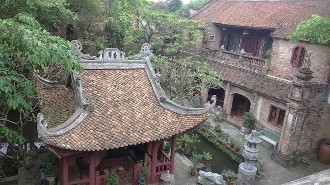 Vợ chồng họa sĩ Thành Chương khẳng định: “Việt phủ không xây dựng trên đất rừng”.