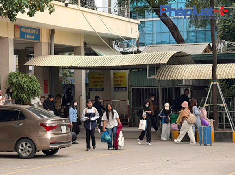 Lượng người dân đổ về Thủ đô chiếm phần lớn là người lao động và các học sinh, sinh viên quay lại trường học tập và làm việc.